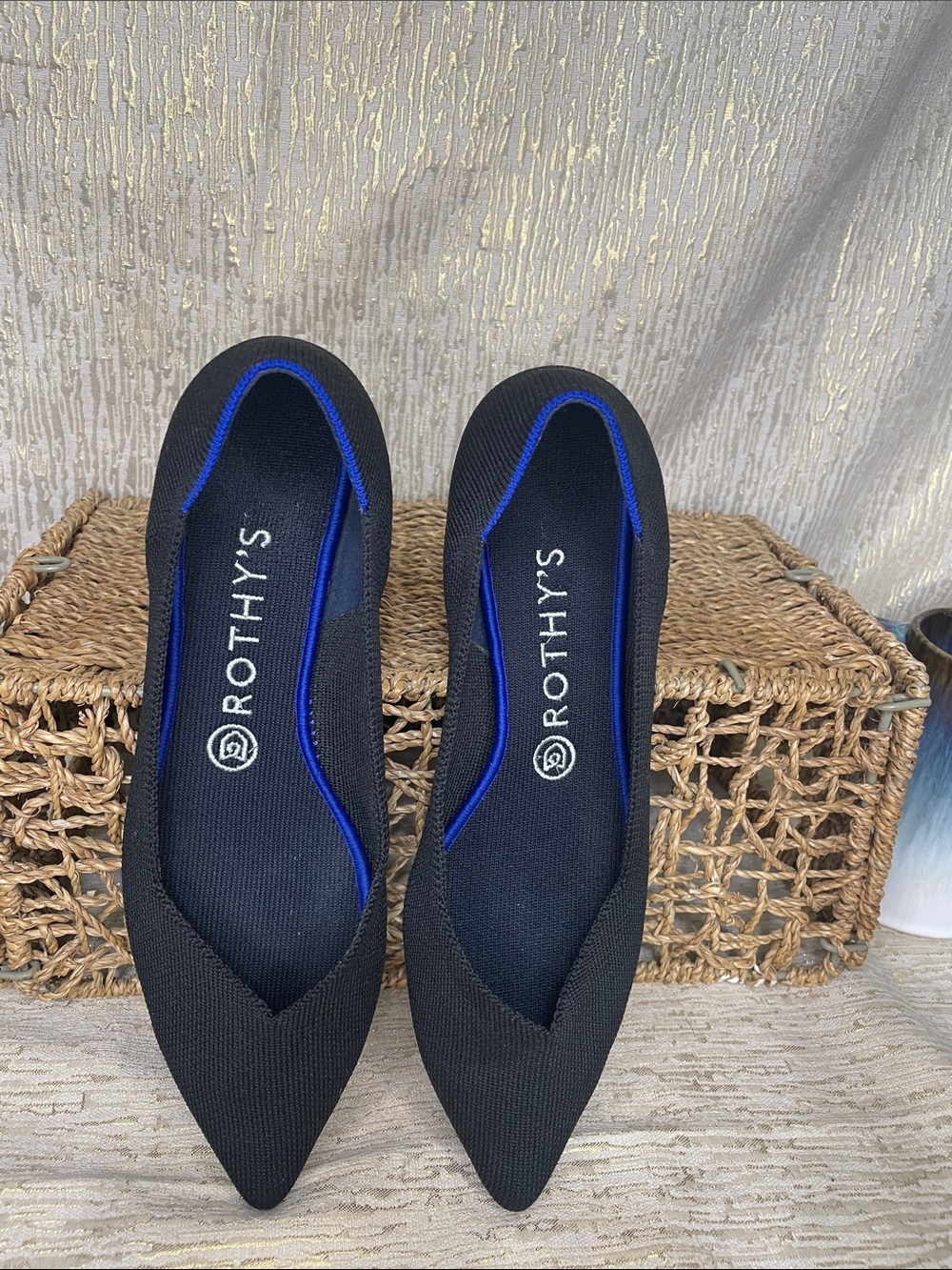 Rothy's Women's Black with Blue Trim Flats Sz 8.5 Nice 👍